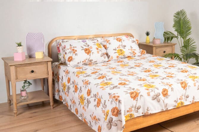 Printed Bedsheet Set Flat ( 240X260 ) Double 5 pieces