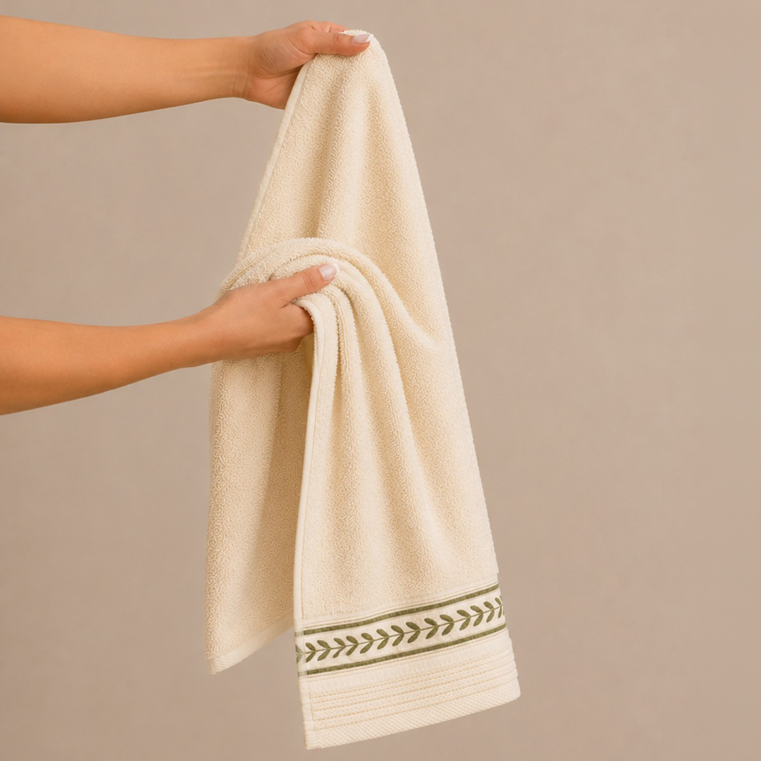3-Piece Embroidered Towels Set (30 × 30 cm / 50 × 100 cm / 70 × 140 cm) - Image 6