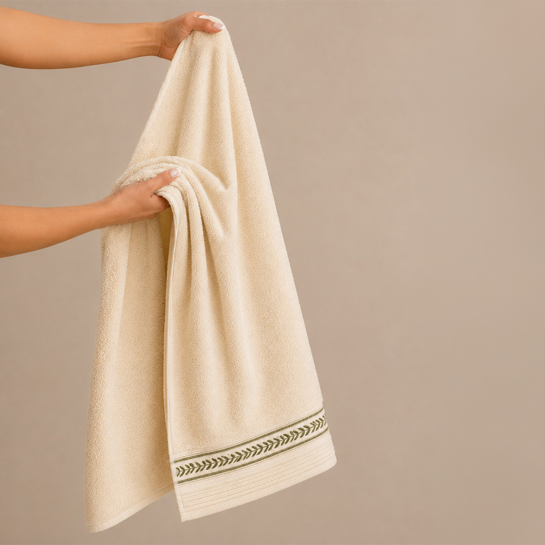 3-Piece Embroidered Towels Set (30 × 30 cm / 50 × 100 cm / 70 × 140 cm) - Image 4